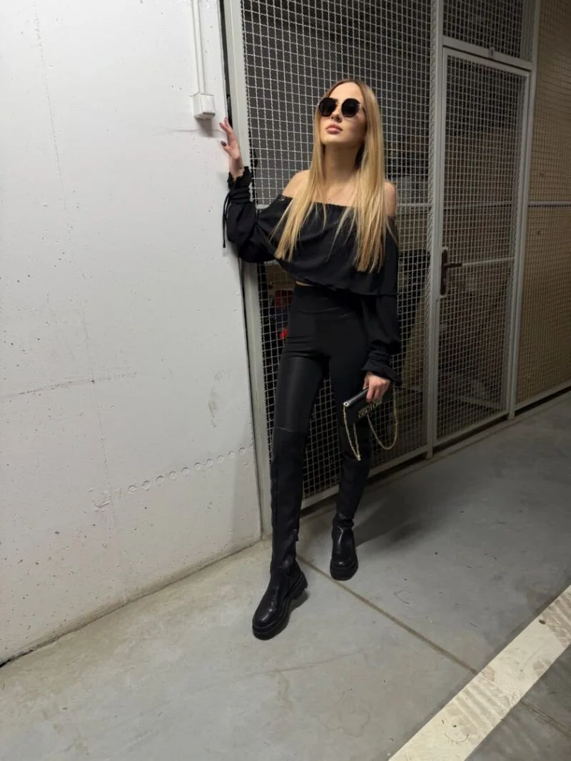 bluzka hiszpanka czarna lila uni