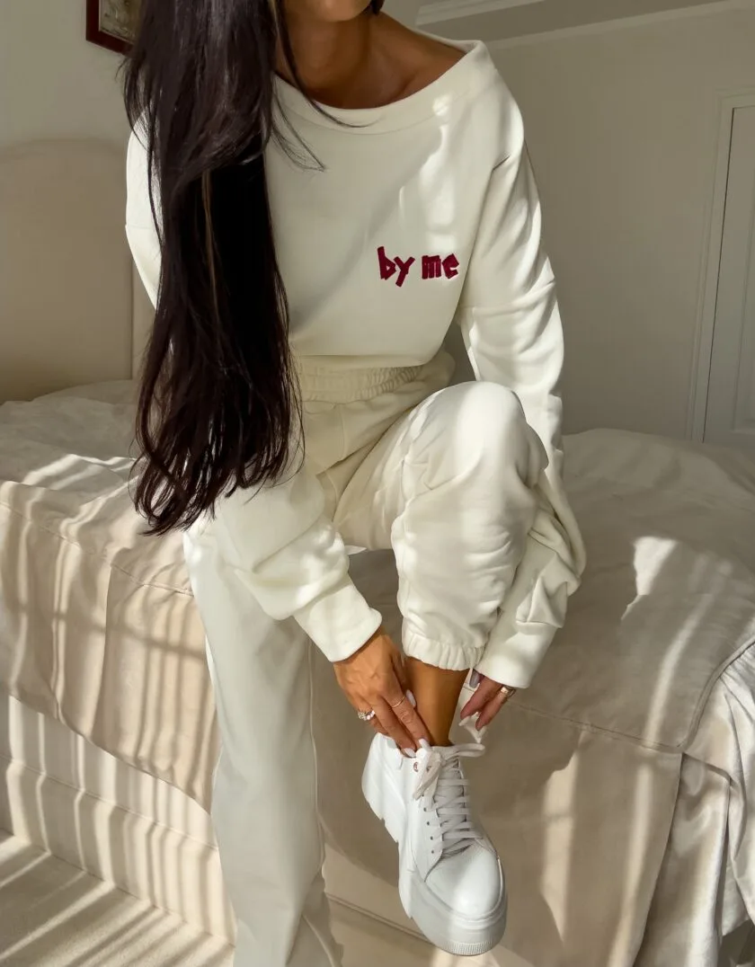 komplet dresowy kokosowy avenue