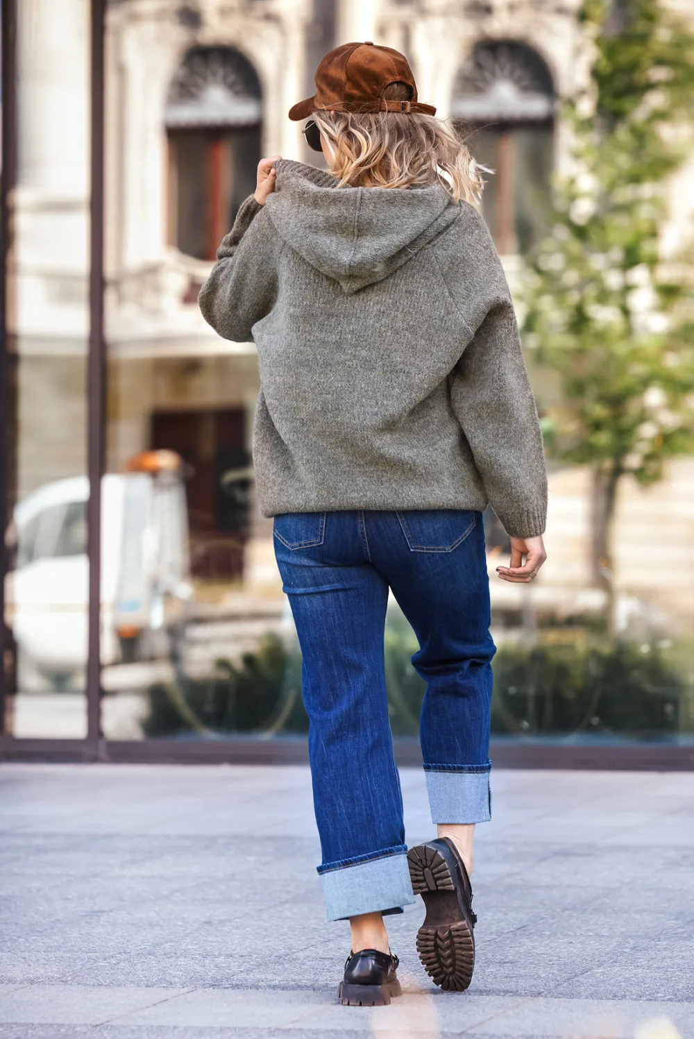 sweter z kapturem khaki vera