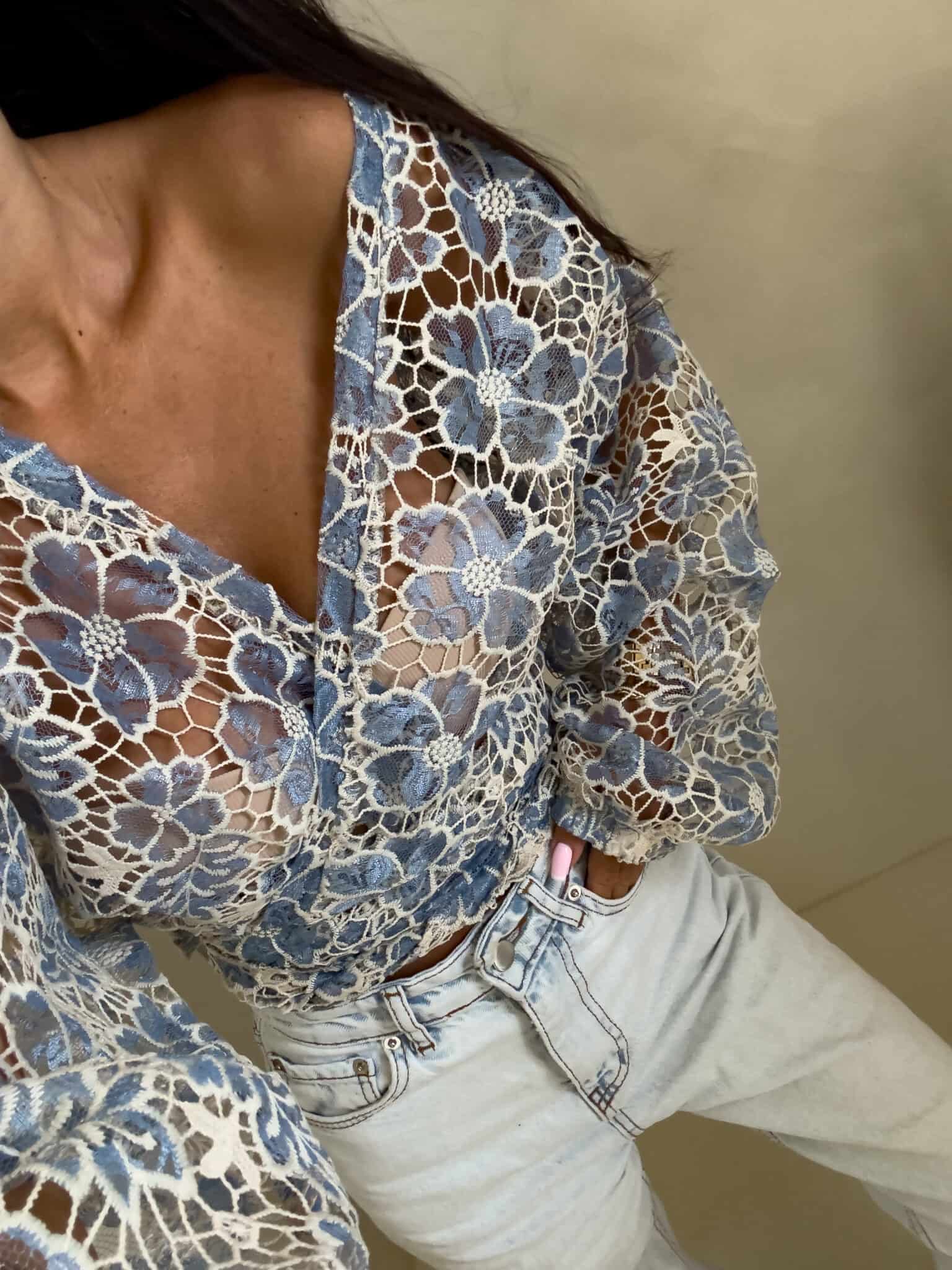Bluzka kimono ażurowa - niebieska - obrazek 2