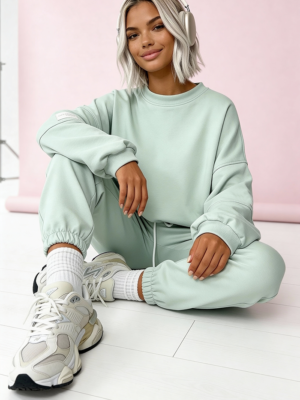 wygodny dres damski na wiosnę