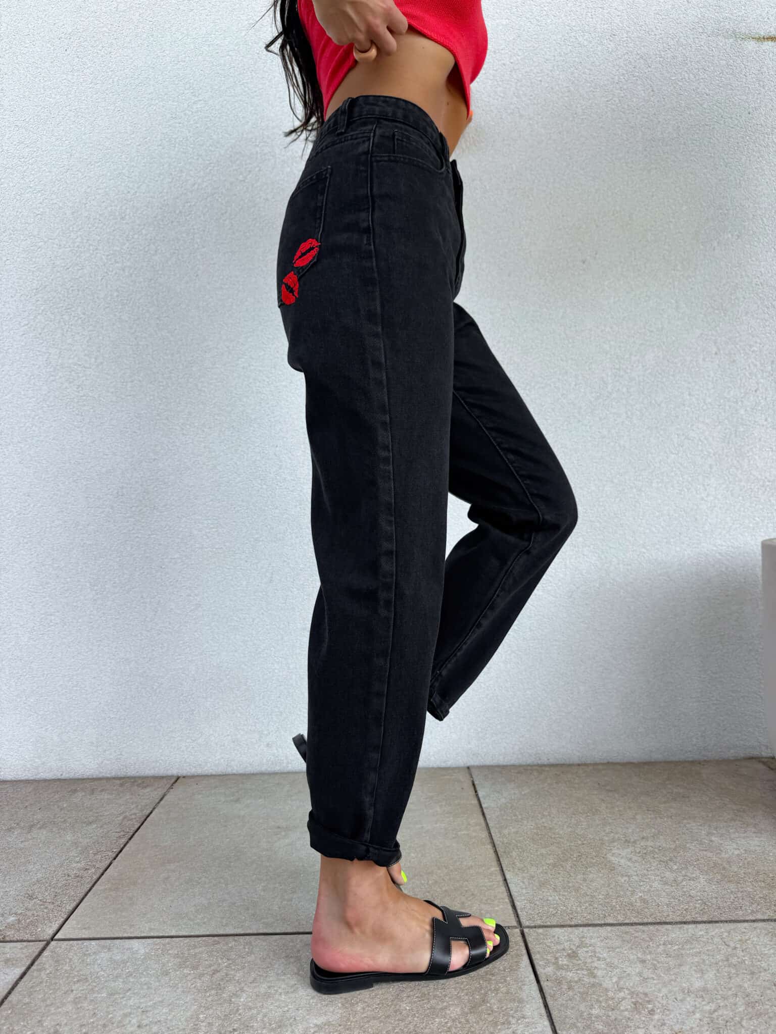 Jeansy mom fit By Me KISS - czarne - obrazek 3